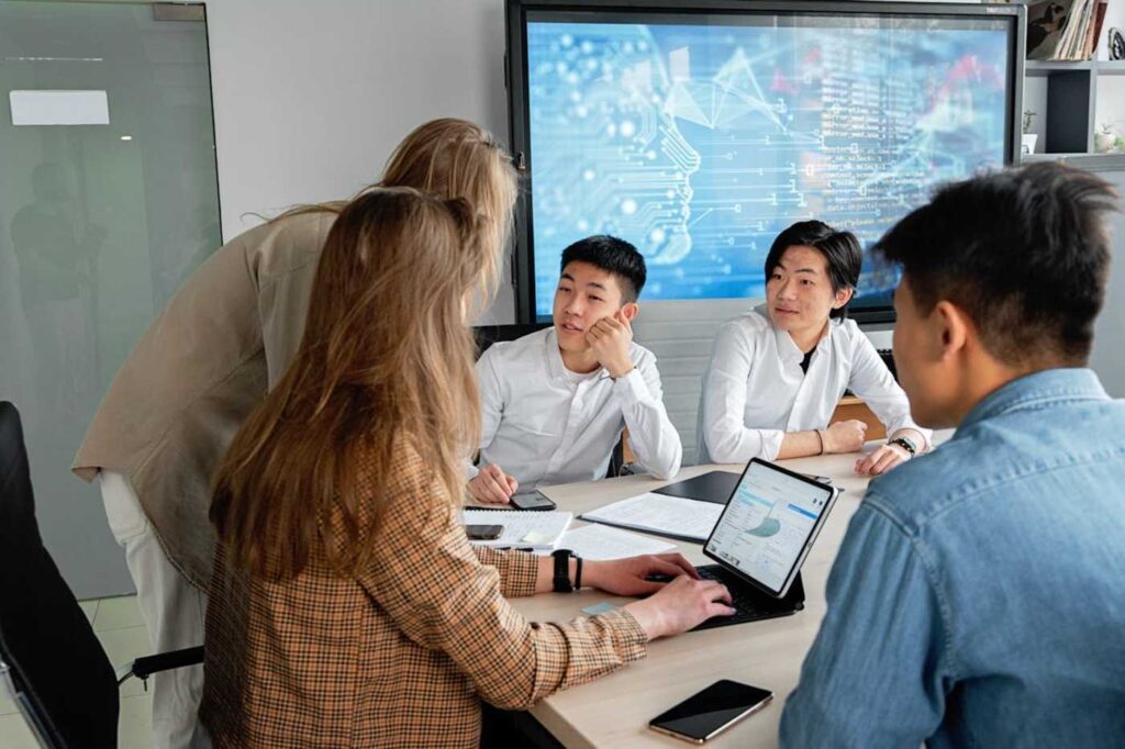 SimpliTrain vs TalentLMS