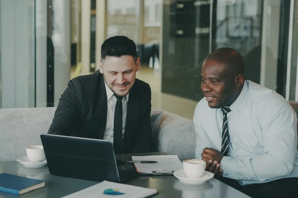 schoox alternatives for hospitality training
