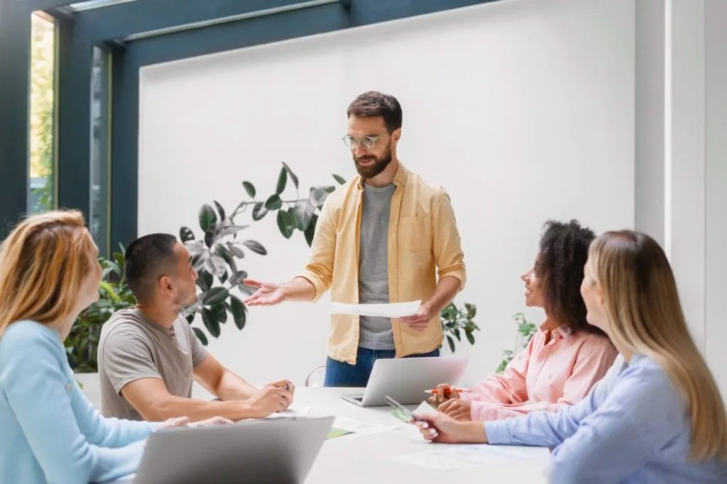ilt-facilitator-vs-trainer